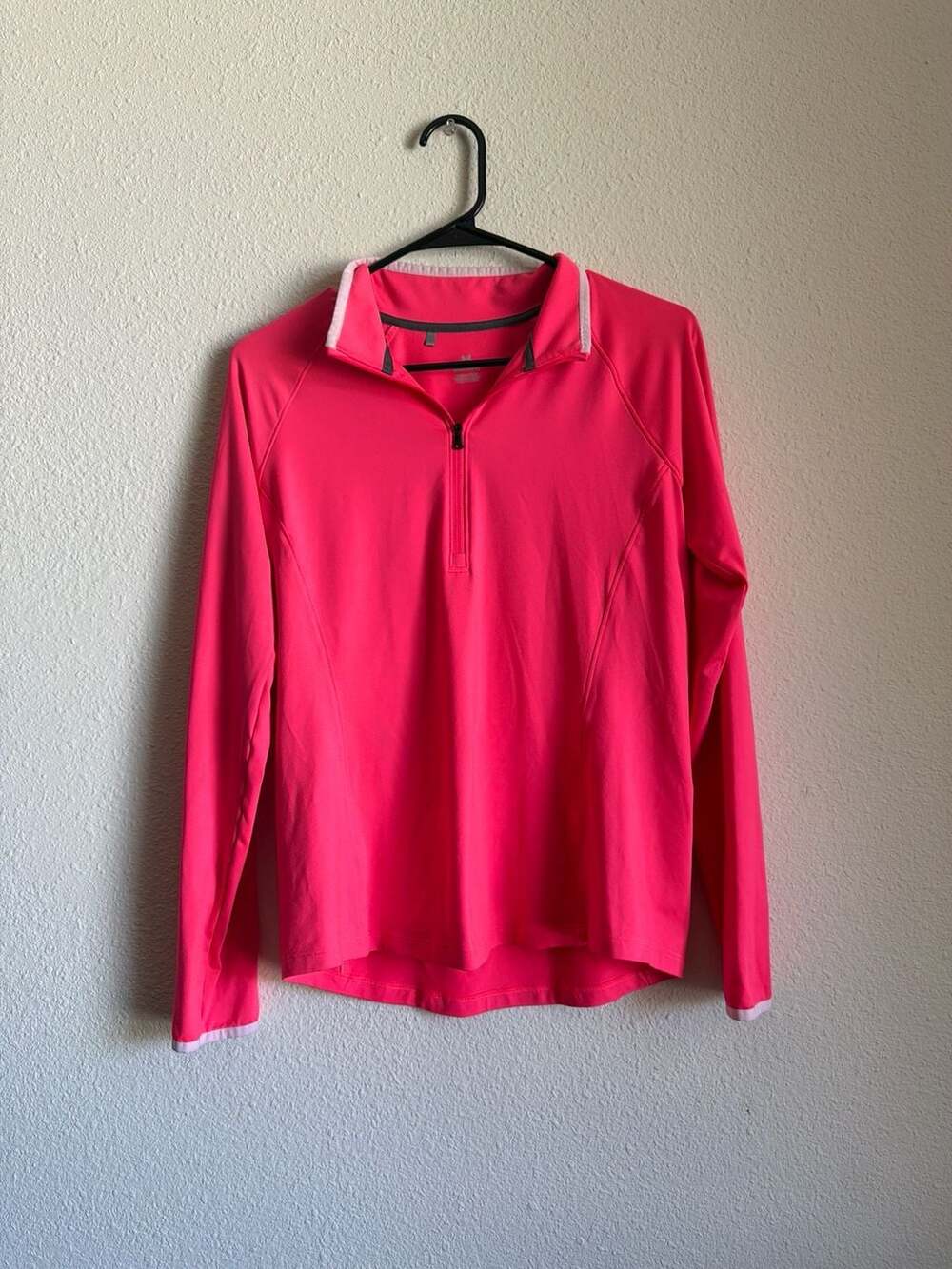 Under Armour‎ Women's Pink Quarter-Zip Long Sleeve Pullover Size Medium